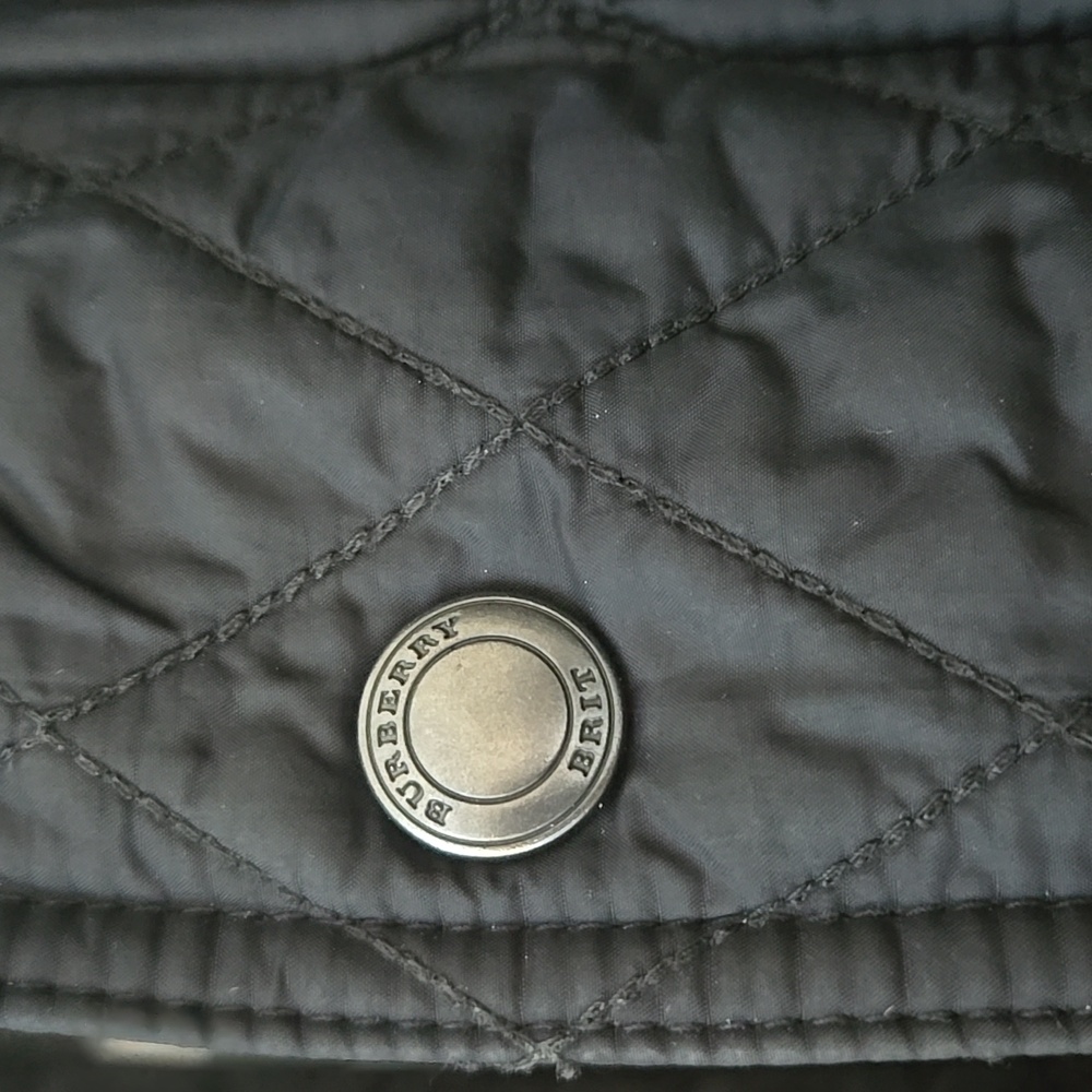 BURBERRY • Men's Black Quilted Lightweight Jacket, Size Medium - Picture 2 of 11